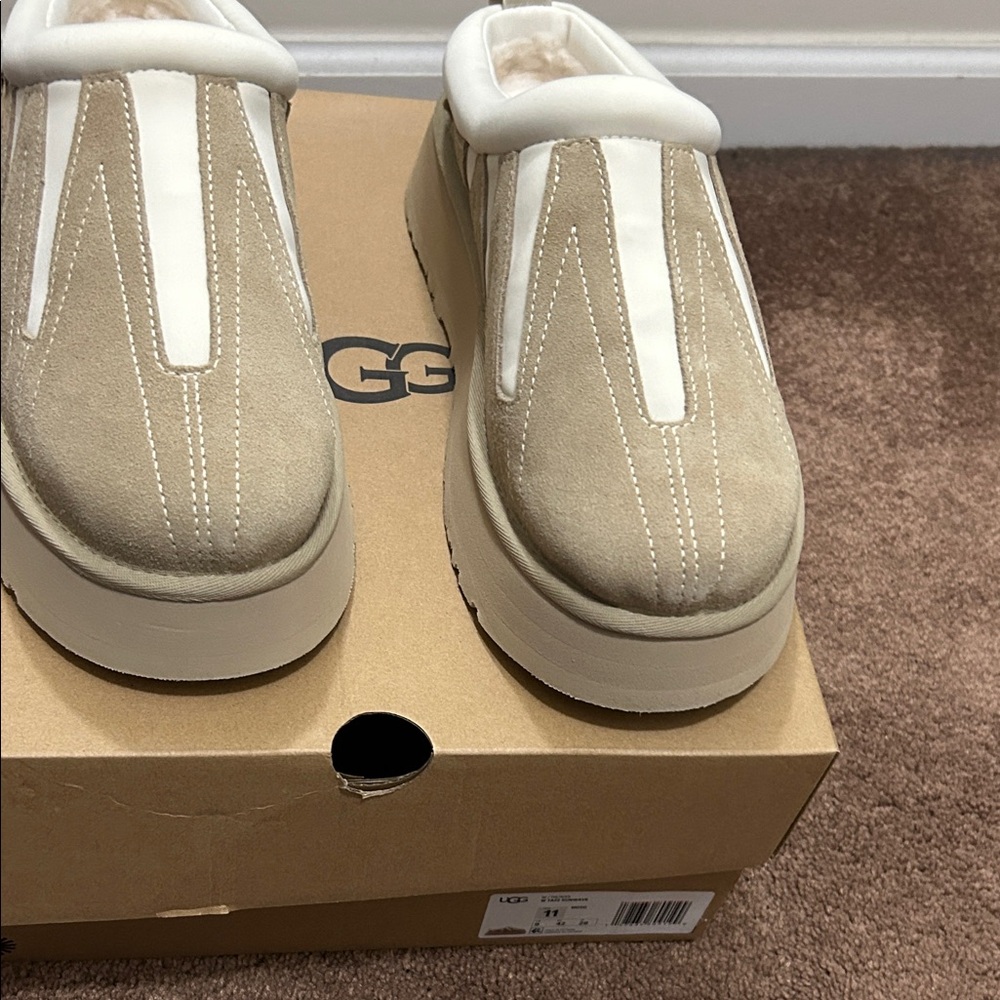 Brand new Ugg Woman size 11